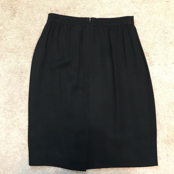 Dani Max BLACK CLASSIC SKIRT - Picture 2 of 6